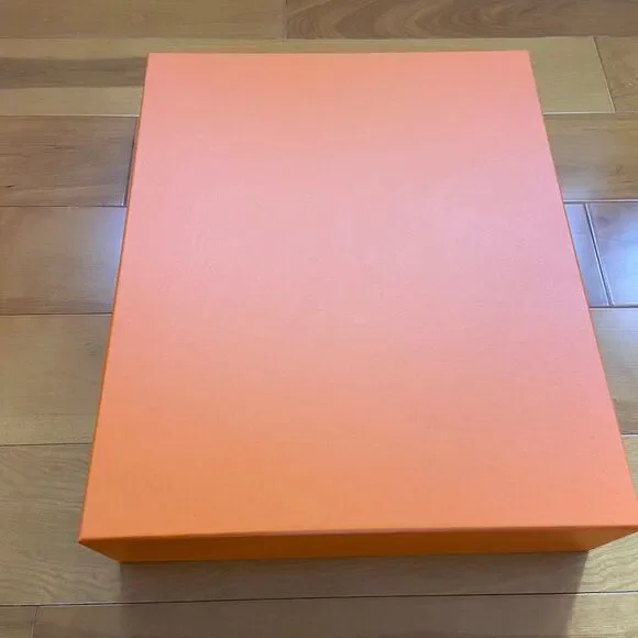 Hermes Gift Box - Large Box w/ Ribbon {EMPTY BOX} (18.25 x 15 x 4.25)
